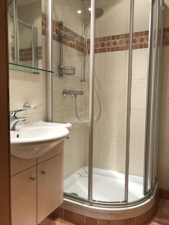 Gasthof-Pension Zur Klause Ratten Bagian luar foto