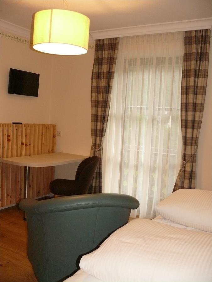 Gasthof-Pension Zur Klause Ratten Bagian luar foto